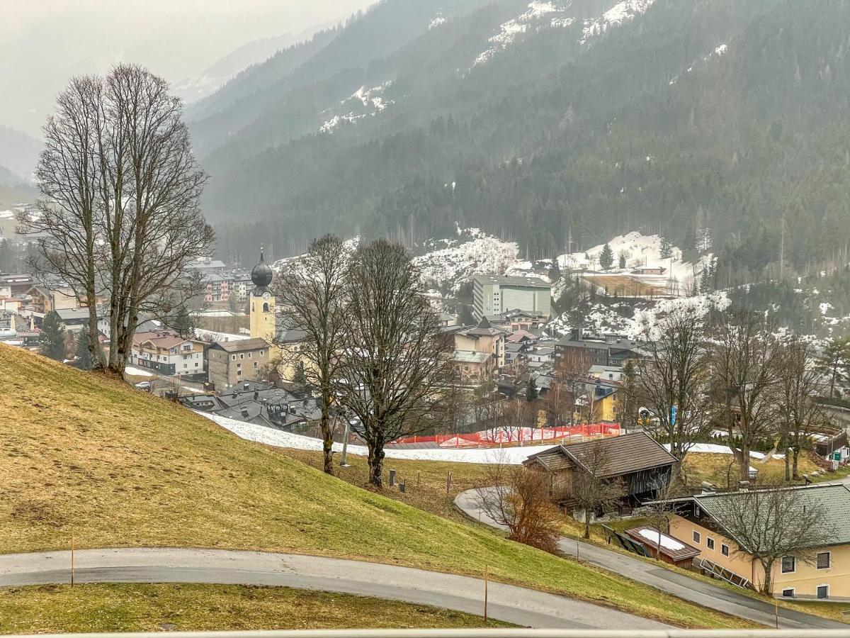 Saalbach Apartments Landhaus Bernkogel - Ski In Ski Out ภายนอก รูปภาพ