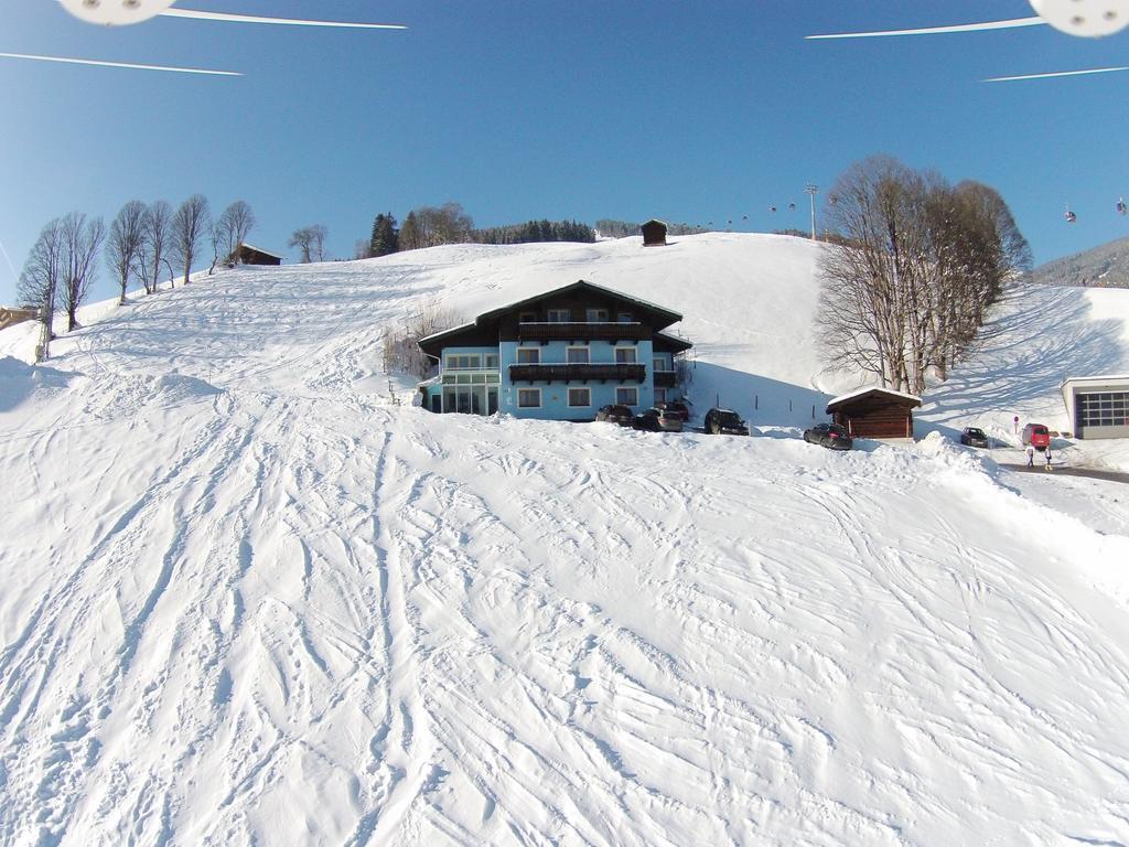 Saalbach Apartments Landhaus Bernkogel - Ski In Ski Out ภายนอก รูปภาพ