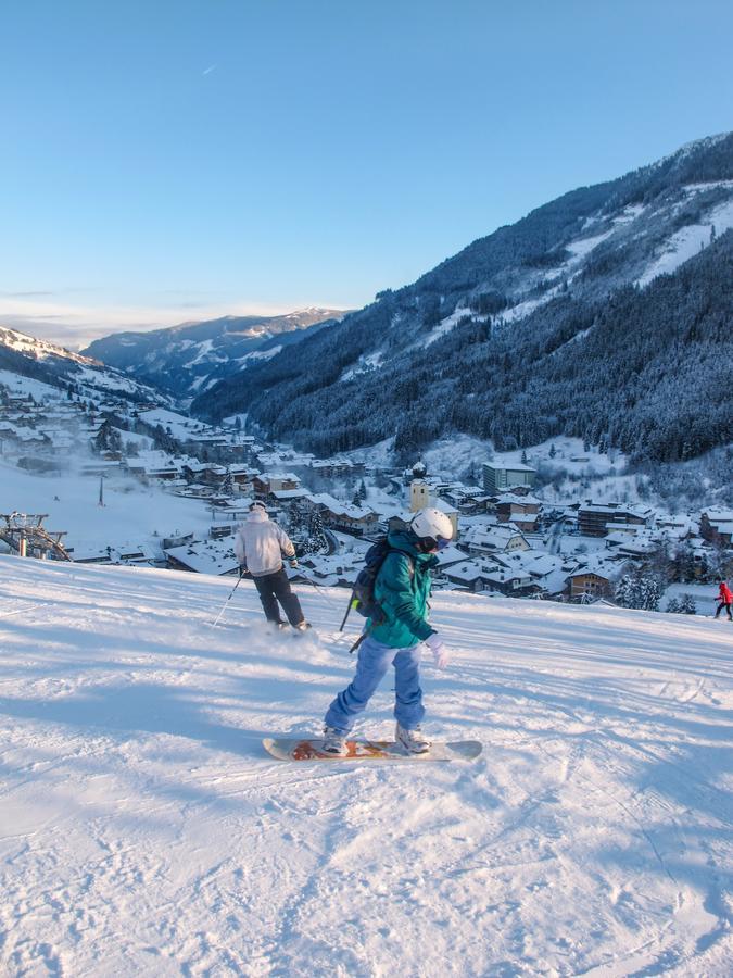 Saalbach Apartments Landhaus Bernkogel - Ski In Ski Out ภายนอก รูปภาพ