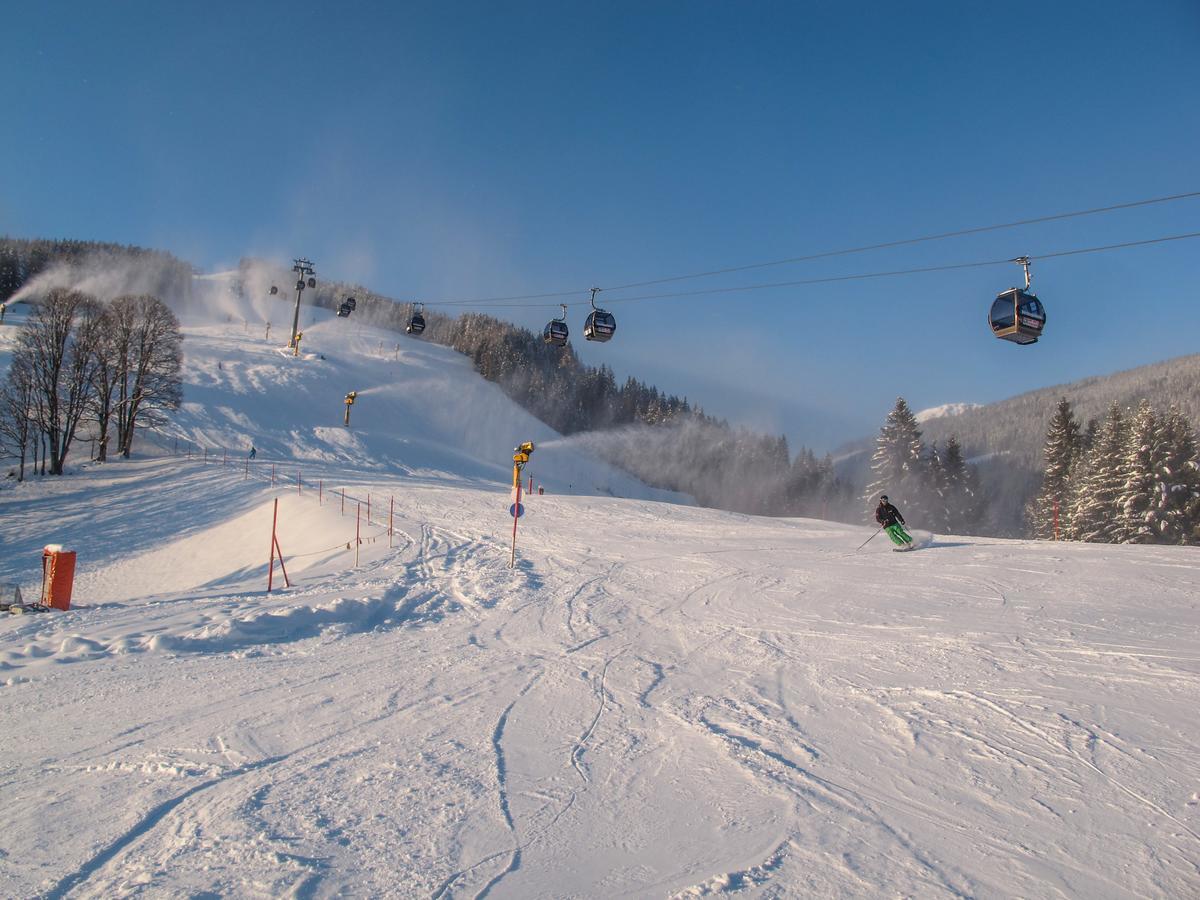 Saalbach Apartments Landhaus Bernkogel - Ski In Ski Out ภายนอก รูปภาพ